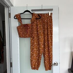 NWOT, Lottie & Holly Floral Set